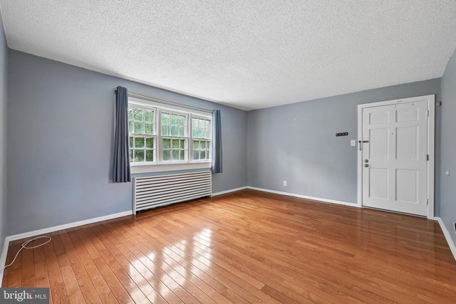 110-B CHERRY PARKE, Cherry Hill, NJ 08002