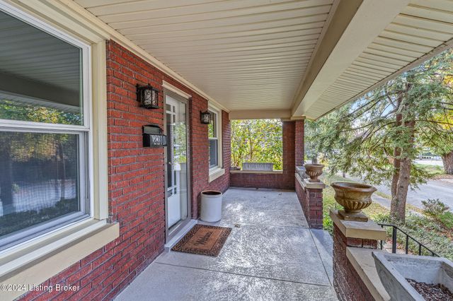 2210 Eastview Ave, Louisville, KY 40205