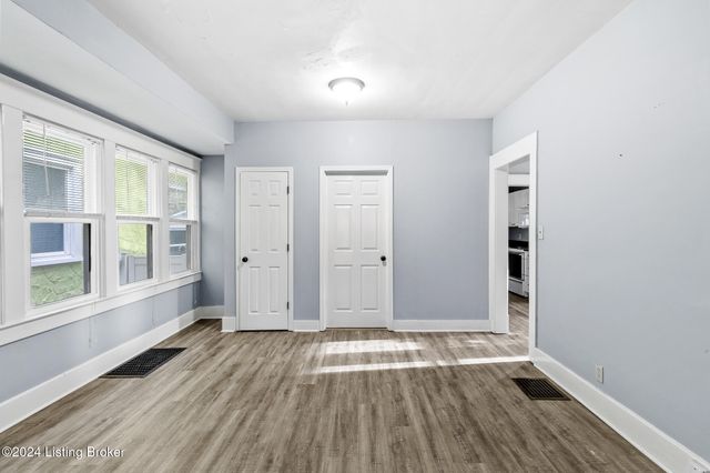 2210 Eastview Ave, Louisville, KY 40205