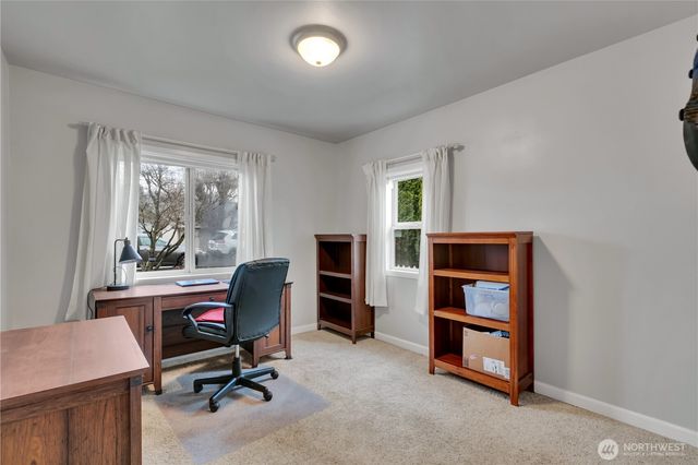 322 Milwaukee Boulevard S, Algona, WA 98001