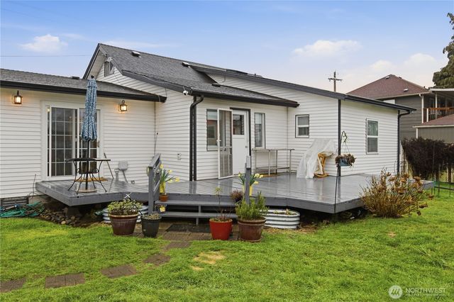 322 Milwaukee Boulevard S, Algona, WA 98001