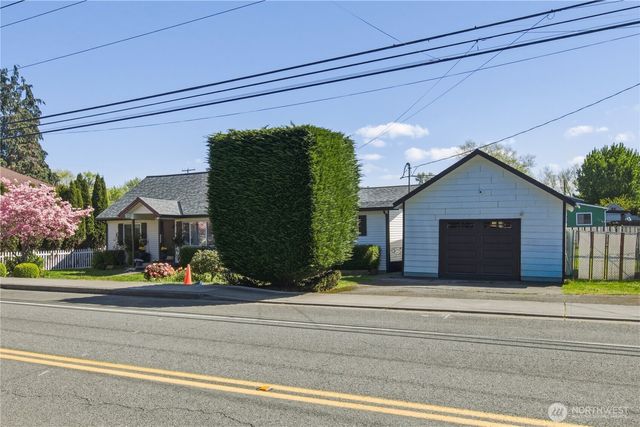 322 Milwaukee Boulevard S, Algona, WA 98001