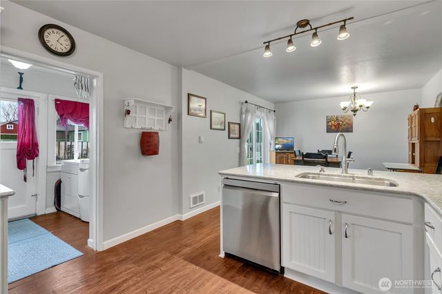 322 Milwaukee Boulevard S, Algona, WA 98001