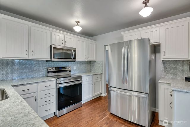 322 Milwaukee Boulevard S, Algona, WA 98001