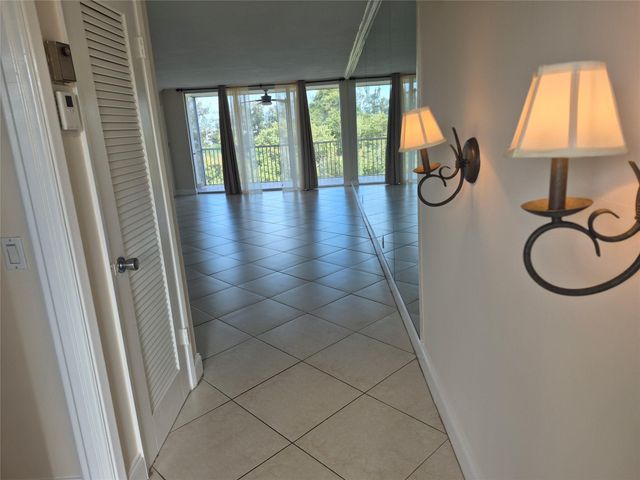 2650 S Course Drive 502, Pompano Beach, FL 33069