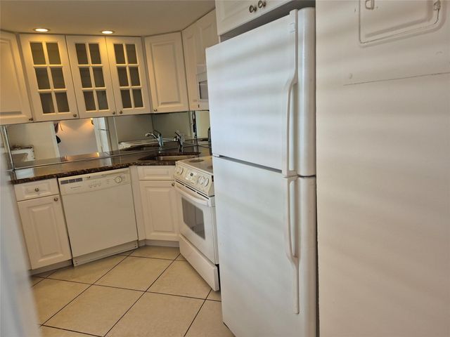 2650 S Course Drive 502, Pompano Beach, FL 33069