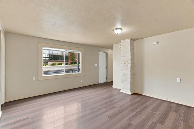 603 W Augusta Ave, Spokane, WA 99205