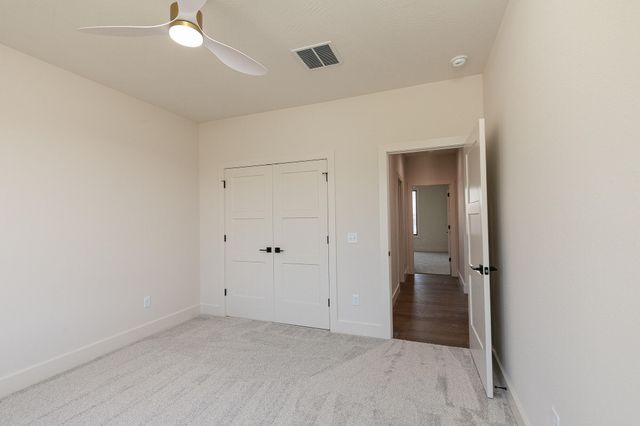 2082 N Unbridled Court, Springfield, MO 65802