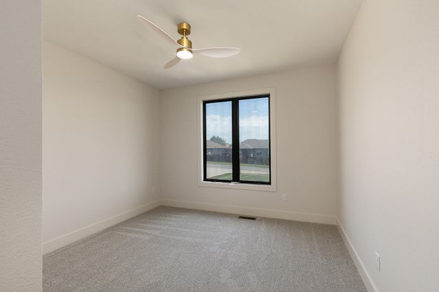 2082 N Unbridled Court, Springfield, MO 65802