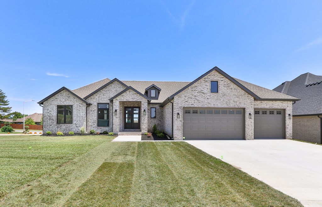 2082 N Unbridled Court, Springfield, MO 65802
