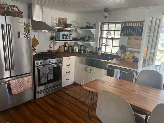 31 Susan Ruth Road, Dennis Port, MA 02639
