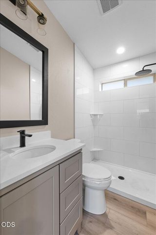 1656 N Foothill Road, Medford, OR 97504