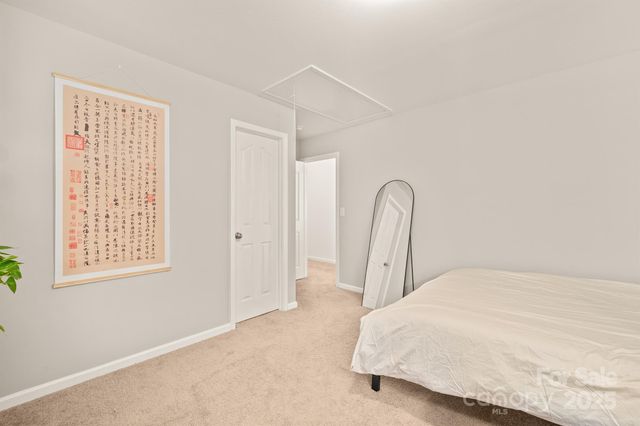 9404 Quilting Bee Lane, Charlotte, NC 28216