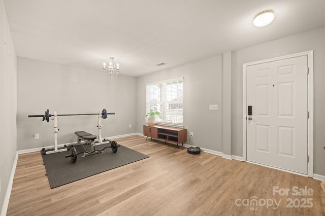 9404 Quilting Bee Lane, Charlotte, NC 28216