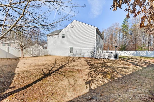 9404 Quilting Bee Lane, Charlotte, NC 28216