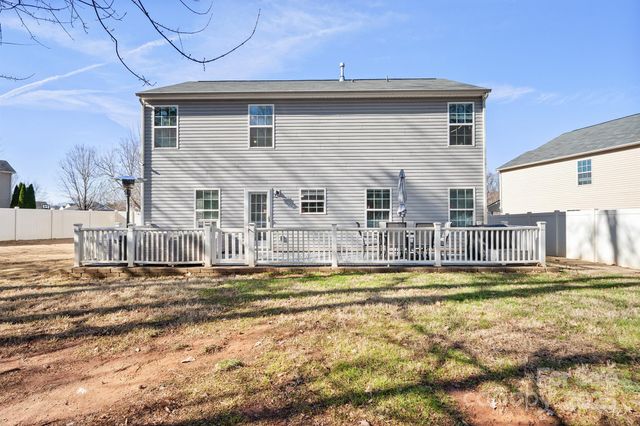 9404 Quilting Bee Lane, Charlotte, NC 28216