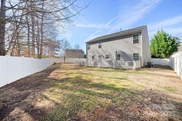 9404 Quilting Bee Lane, Charlotte, NC 28216