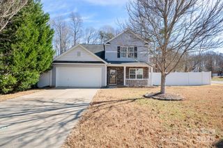 9404 Quilting Bee Lane, Charlotte, NC 28216