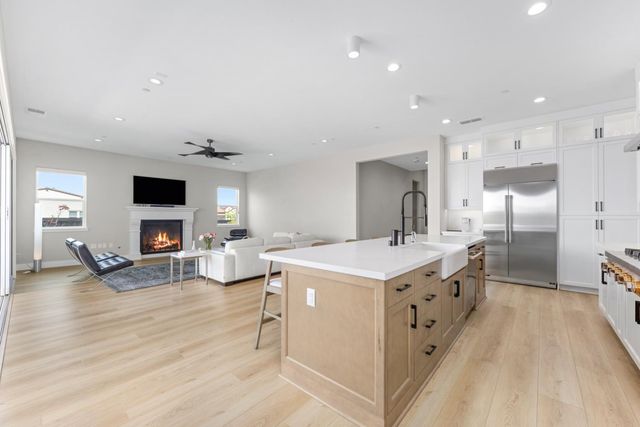 4371 Fox Hollow St, Folsom, CA 95630