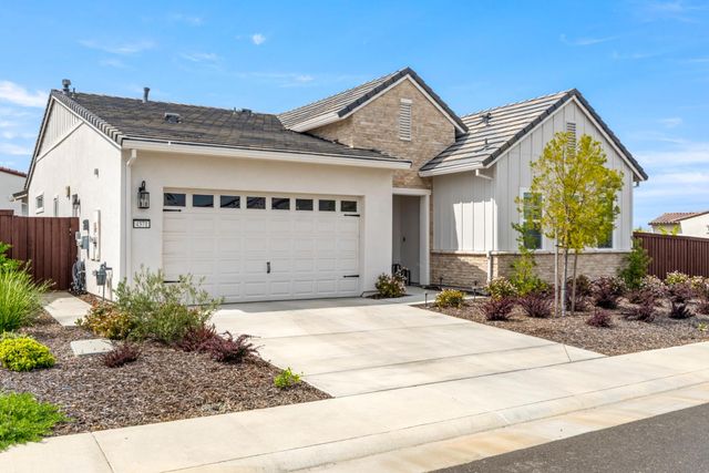 4371 Fox Hollow St, Folsom, CA 95630