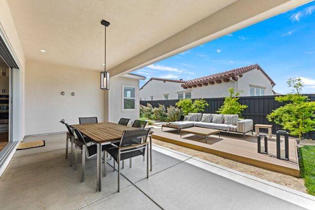 4371 Fox Hollow St, Folsom, CA 95630