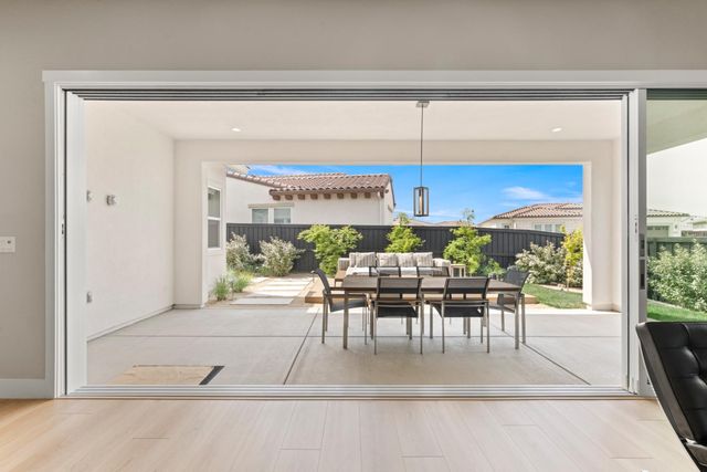 4371 Fox Hollow St, Folsom, CA 95630