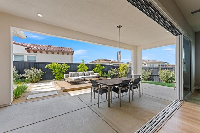 4371 Fox Hollow St, Folsom, CA 95630