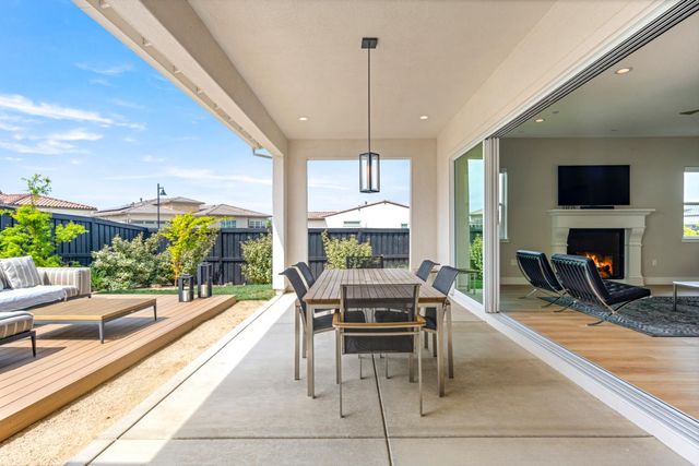 4371 Fox Hollow St, Folsom, CA 95630