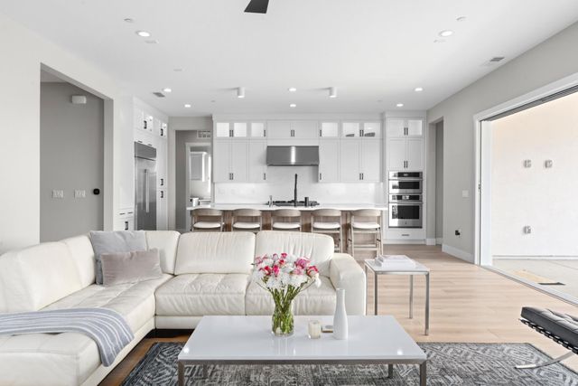 4371 Fox Hollow St, Folsom, CA 95630