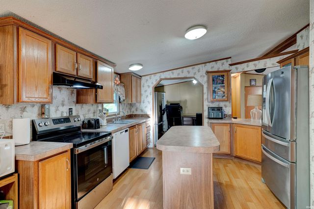 165 E Gentry, Rockport, IN 47635