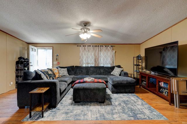 165 E Gentry, Rockport, IN 47635