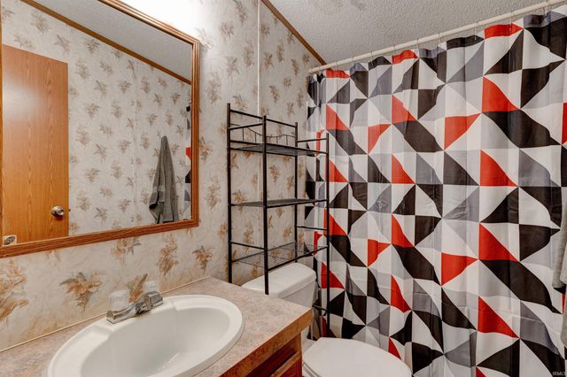 165 E Gentry, Rockport, IN 47635