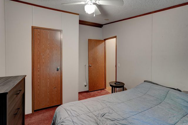 165 E Gentry, Rockport, IN 47635