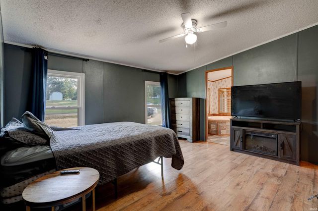 165 E Gentry, Rockport, IN 47635