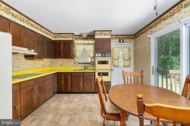 29 EBENEZER CHURCH RD, Stafford, VA 22556