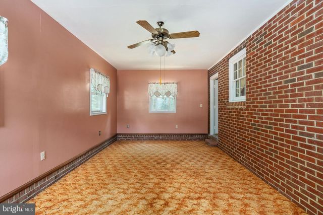 29 EBENEZER CHURCH RD, Stafford, VA 22556