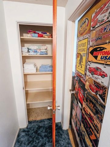 8700 58TH STREET N, Pinellas Park, FL 33782