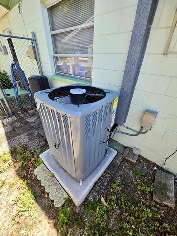 8700 58TH STREET N, Pinellas Park, FL 33782