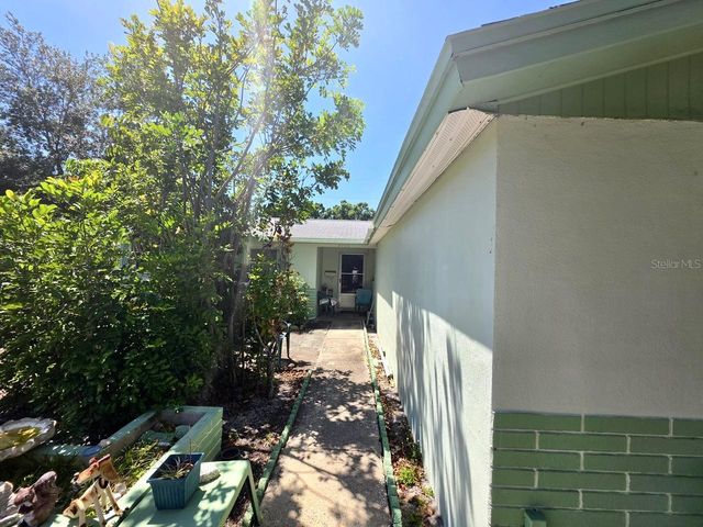 8700 58TH STREET N, Pinellas Park, FL 33782