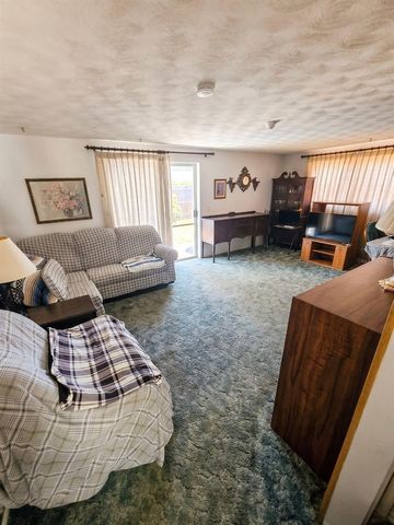 8700 58TH STREET N, Pinellas Park, FL 33782