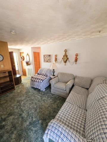 8700 58TH STREET N, Pinellas Park, FL 33782