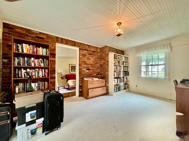 12 Cypress Garden Avenue, Cincinnati, OH 45220