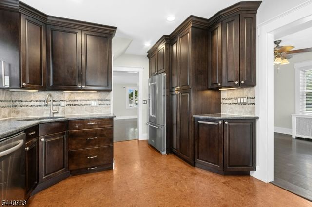 48 Mansion Ter, Cranford Twp., NJ 07016