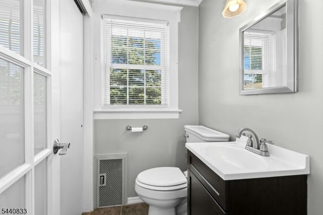 48 Mansion Ter, Cranford Twp., NJ 07016