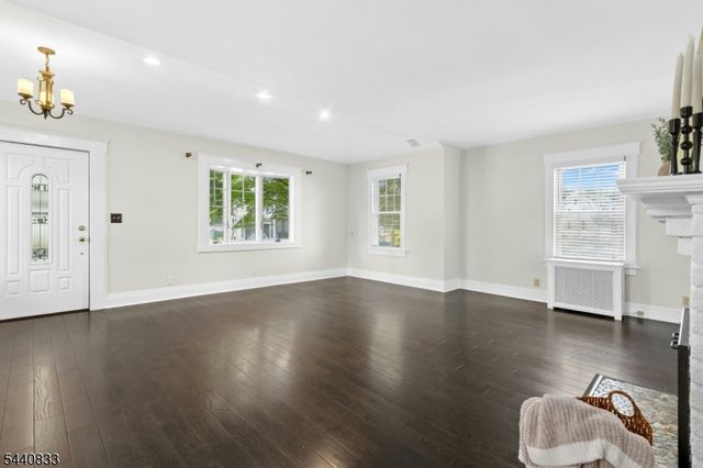 48 Mansion Ter, Cranford Twp., NJ 07016
