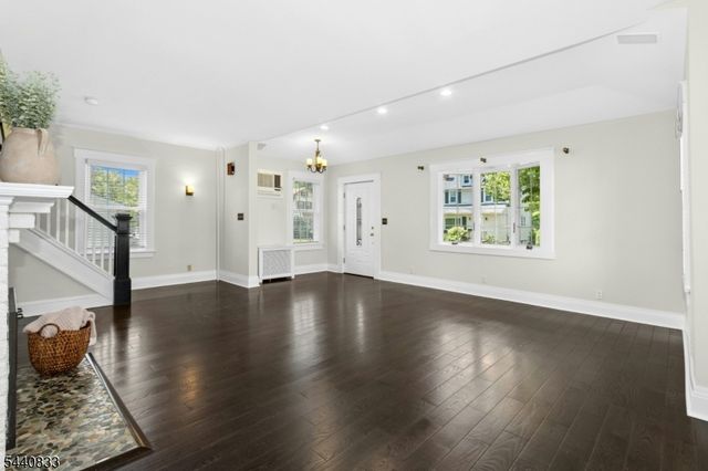 48 Mansion Ter, Cranford Twp., NJ 07016