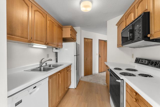 1425 W 28th Street 523, Minneapolis, MN 55408