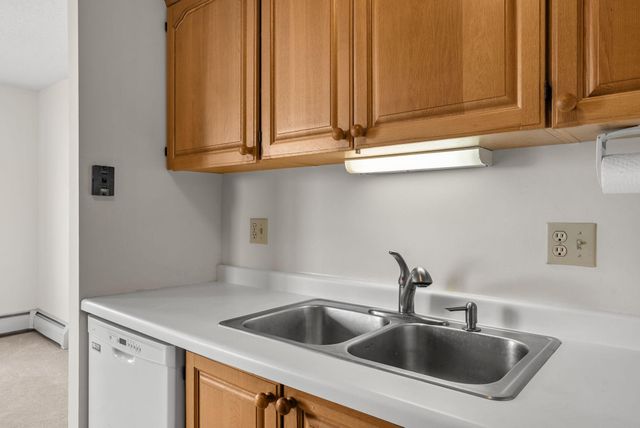 1425 W 28th Street 523, Minneapolis, MN 55408