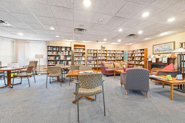 1425 W 28th Street 523, Minneapolis, MN 55408