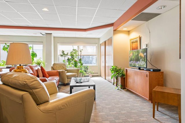 1425 W 28th Street 523, Minneapolis, MN 55408